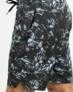 TravisMathew Men's INAMINIT Golf Boardshorts For Men Black -Deals Travis Wear Store unnamed file 860