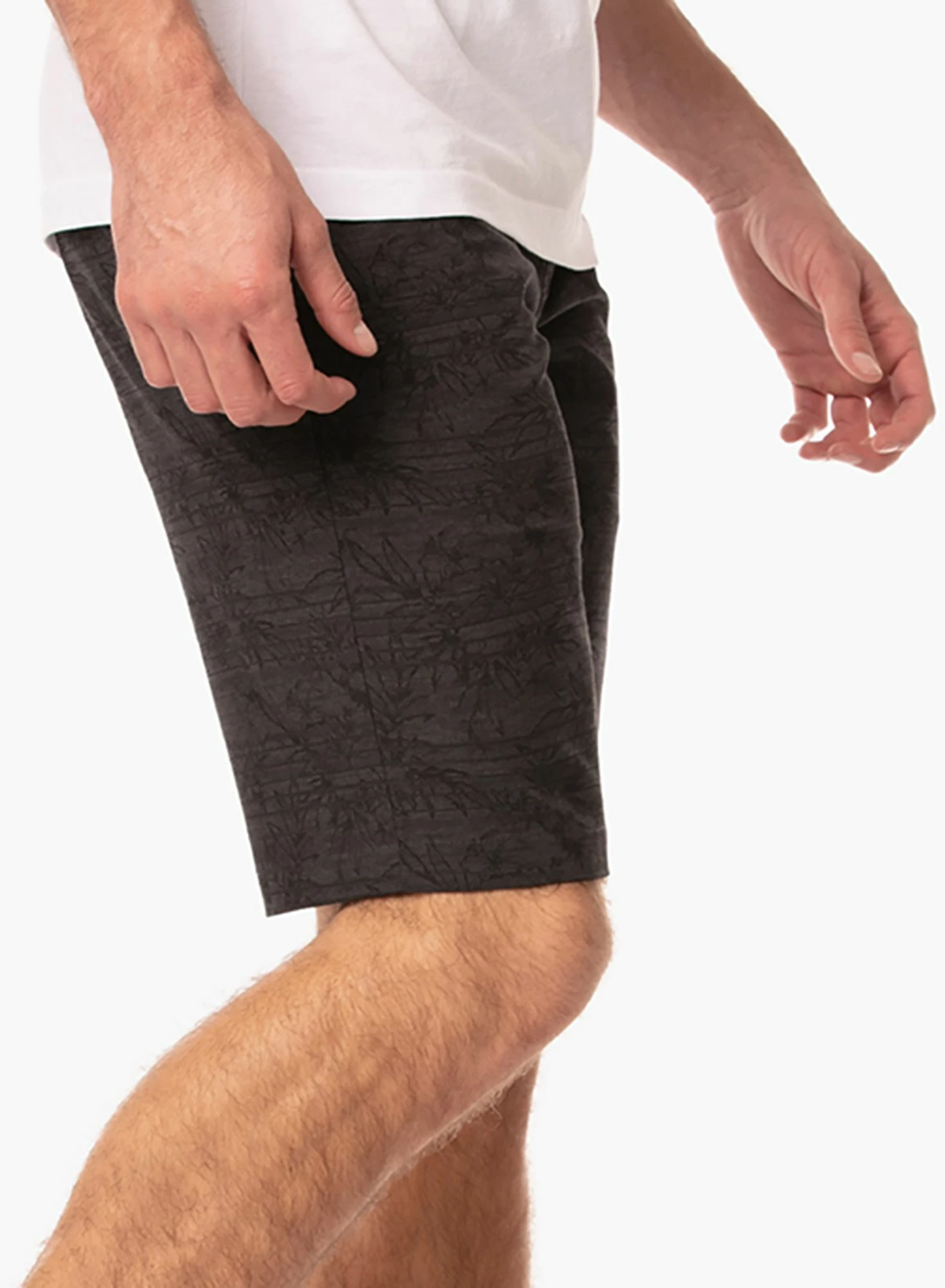 TravisMathew Men's Sneak A Peak Golf Shorts For Men Heather Grey Pinstripe 5 TravisMathew Men's Sneak A Peak Golf Shorts For Men Heather Grey Pinstripe - Image 3